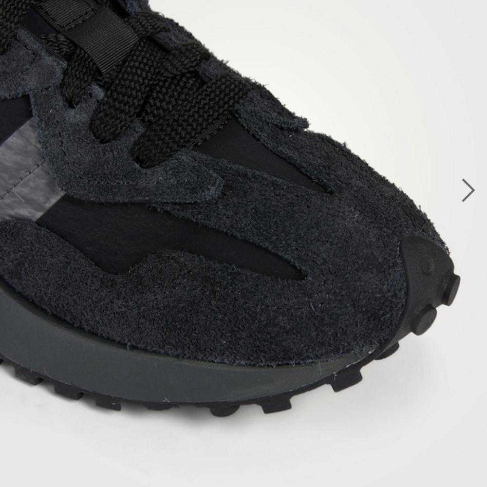 New Balance Black and Gray Women's Sneakers - Picture 3 of 9